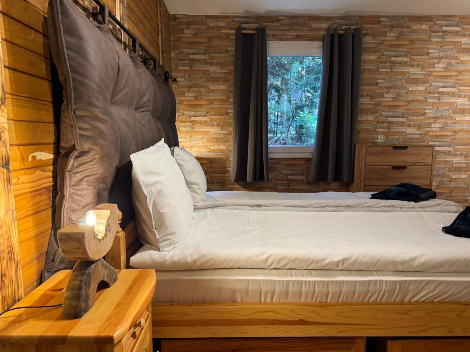 בורובץ Villas Mura With Spa & Hot Swimming Pool מראה חיצוני תמונה