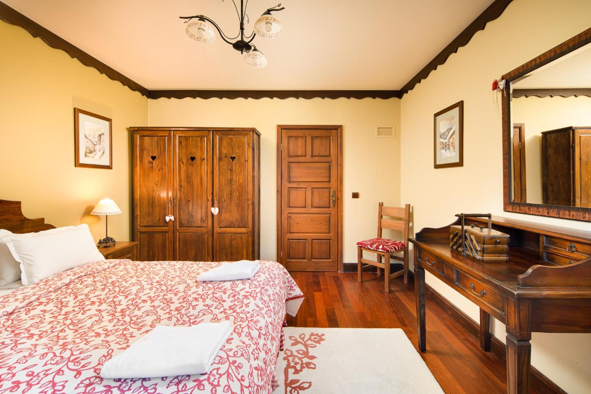 בורובץ Villas Mura With Spa & Hot Swimming Pool מראה חיצוני תמונה