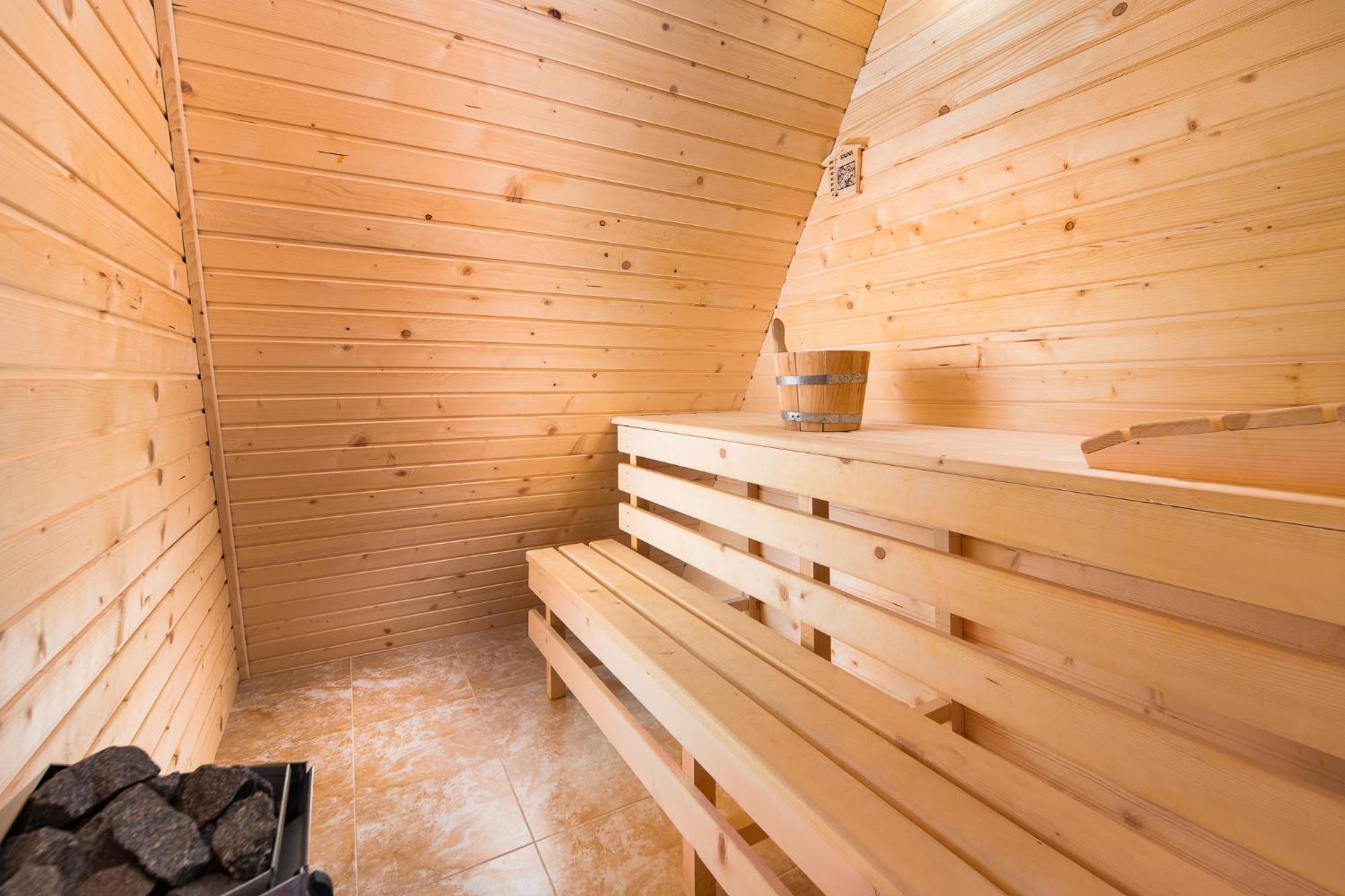 בורובץ Villas Mura With Spa & Hot Swimming Pool מראה חיצוני תמונה